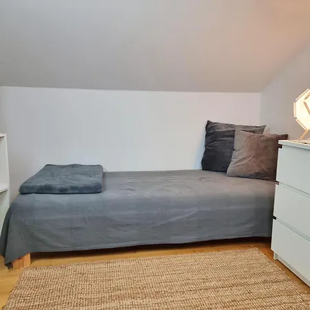 Modernes Mit Grosser Kueche, Terrasse & Garten Semesterbostad Bad Camberg