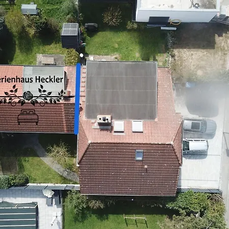 Modernes Mit Grosser Kueche, Terrasse & Garten