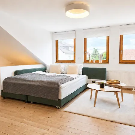 Modernes Mit Grosser Kueche, Terrasse & Garten Bad Camberg
