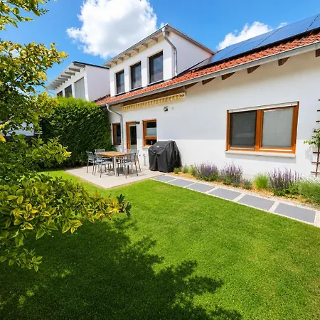 Tatil Evi Modernes Mit Grosser Kueche, Terrasse & Garten Bad Camberg