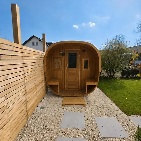 Modernes Mit Grosser Kueche, Terrasse & Garten *