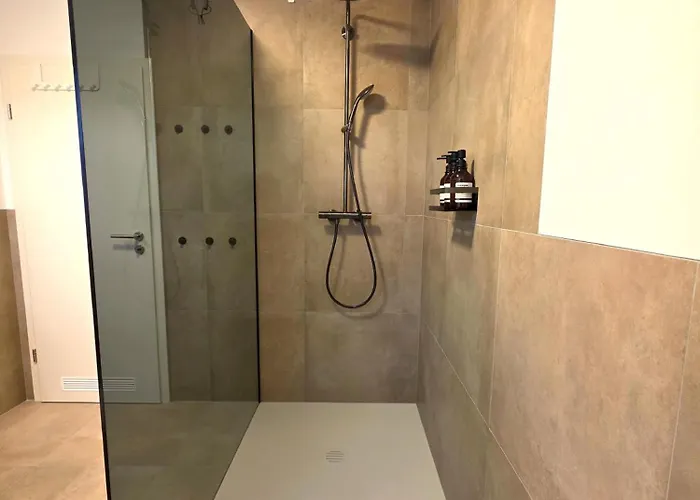 Modernes Mit Grosser Kueche, Terrasse & Garten * 巴德坎贝格